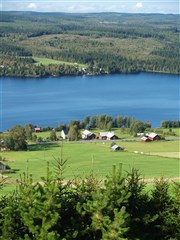 Vy från Övre Kaxås över Hällsjön